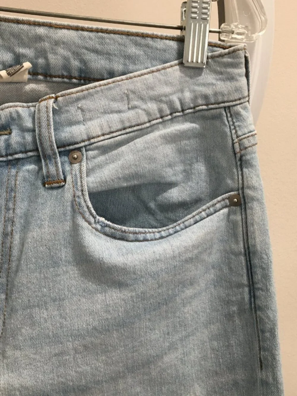 J CREW 484 Slim Light Wash Distressed 5 Pocket Logo Hardware Jeans